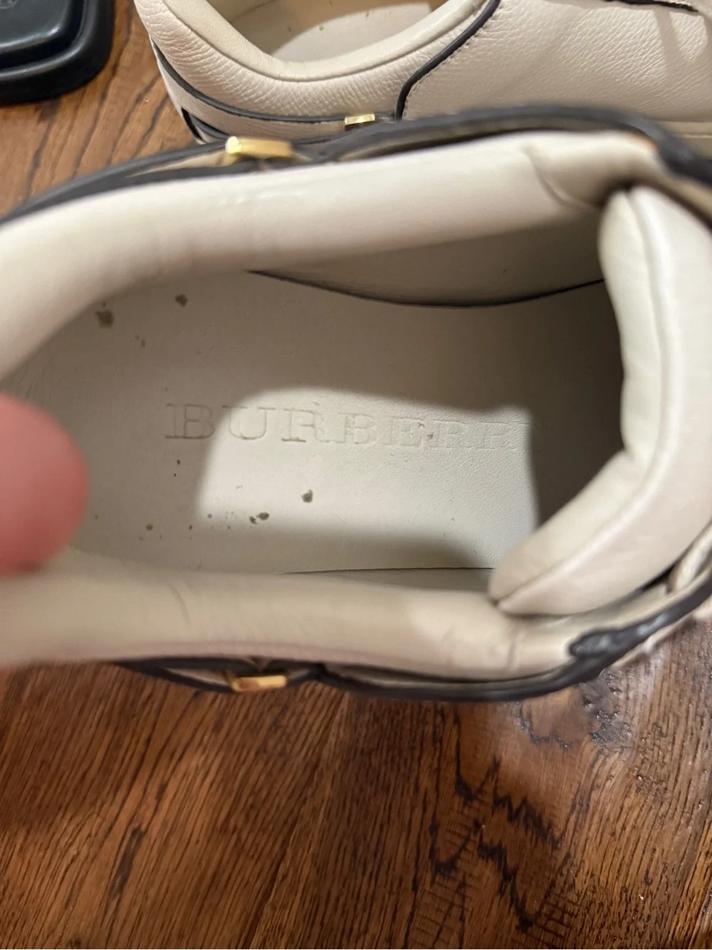 Burberry good size